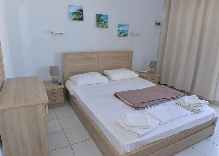 Blue Adamantas (Milos)