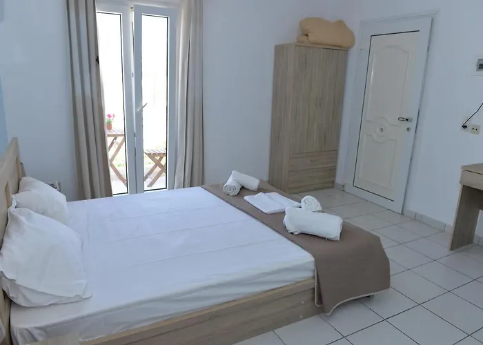 Blue Hotel Adamantas (Milos)